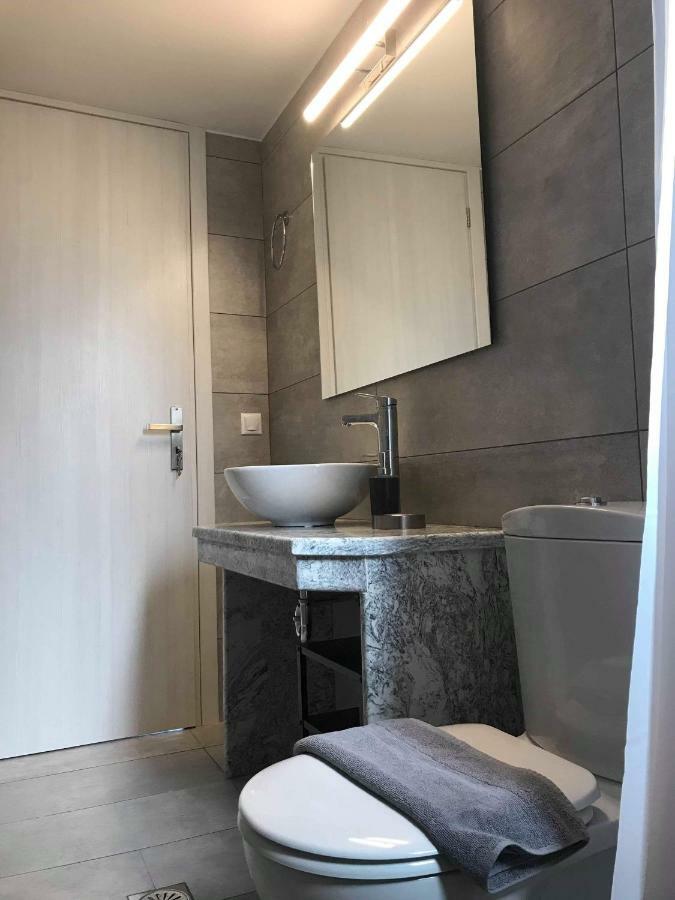 Light Blue House 3 Apartments Poúlithra 외부 사진